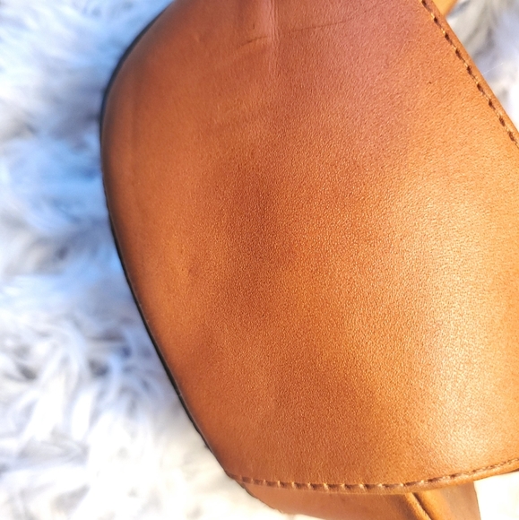 Cognac Color Heels - Picture 3 of 5